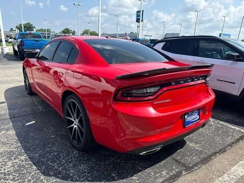 Used 2022 Dodge Charger SXT RWD image 6