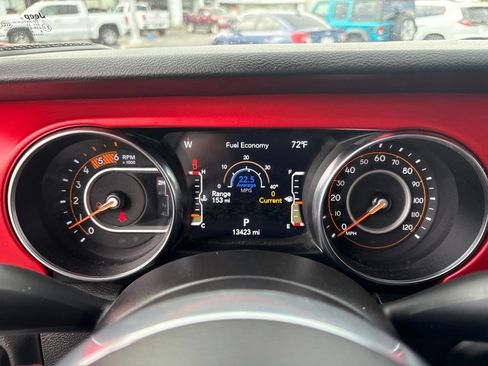Used 2023 Jeep Gladiator Rubicon w/ Cold Weather Group AWD/4WD image 13