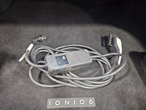 Used 2024 Hyundai Ioniq 6 SEL AWD/4WD image 6