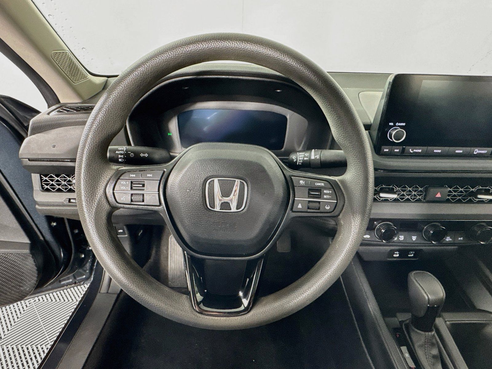 Used 2024 Honda Accord EX image 12