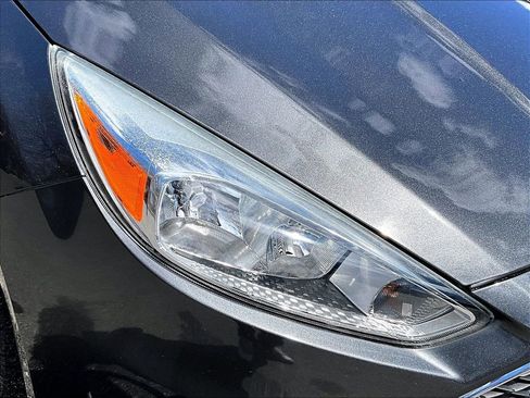 Used 2016 Ford Focus SE image 26