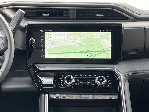 New 2026 GMC Sierra 2500 Denali w/ Denali Reserve Package image 17