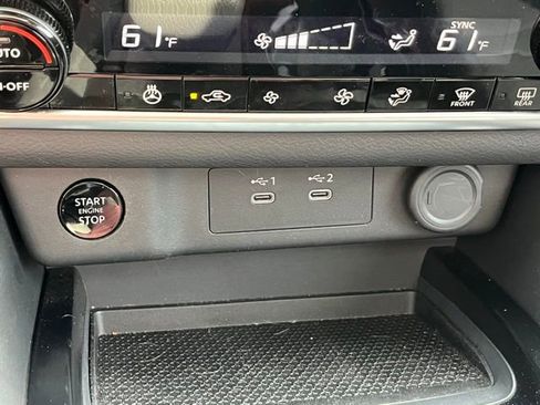 Used 2025 Nissan Rogue SV w/ SV Premium Package AWD/4WD image 27