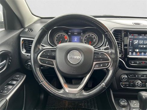 Used 2021 Jeep Cherokee Limited image 12