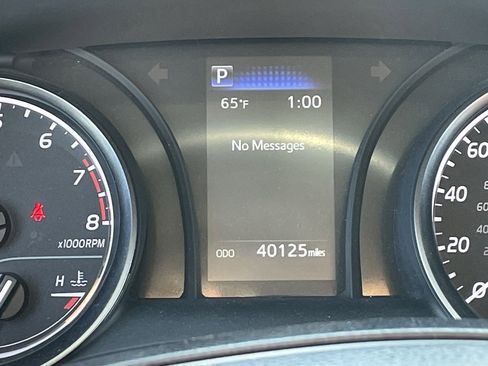 Used 2024 Toyota Camry SE image 8