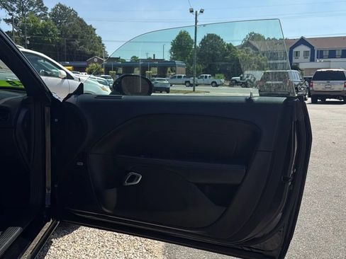 Used 2016 Dodge Challenger R/T Scat Pack RWD image 14