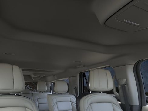 New 2026 Lincoln Navigator L Premier AWD/4WD image 22