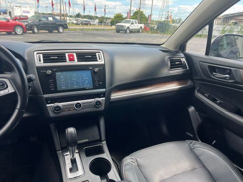Used 2016 Subaru Outback 3.6R Limited image 19