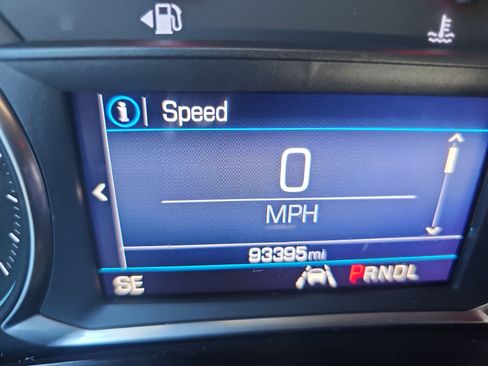 Used 2020 Chevrolet Equinox LT AWD/4WD image 23
