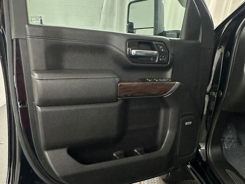 Used 2020 GMC Sierra 2500 SLT w/ SLT Premium Plus Package AWD/4WD image 7