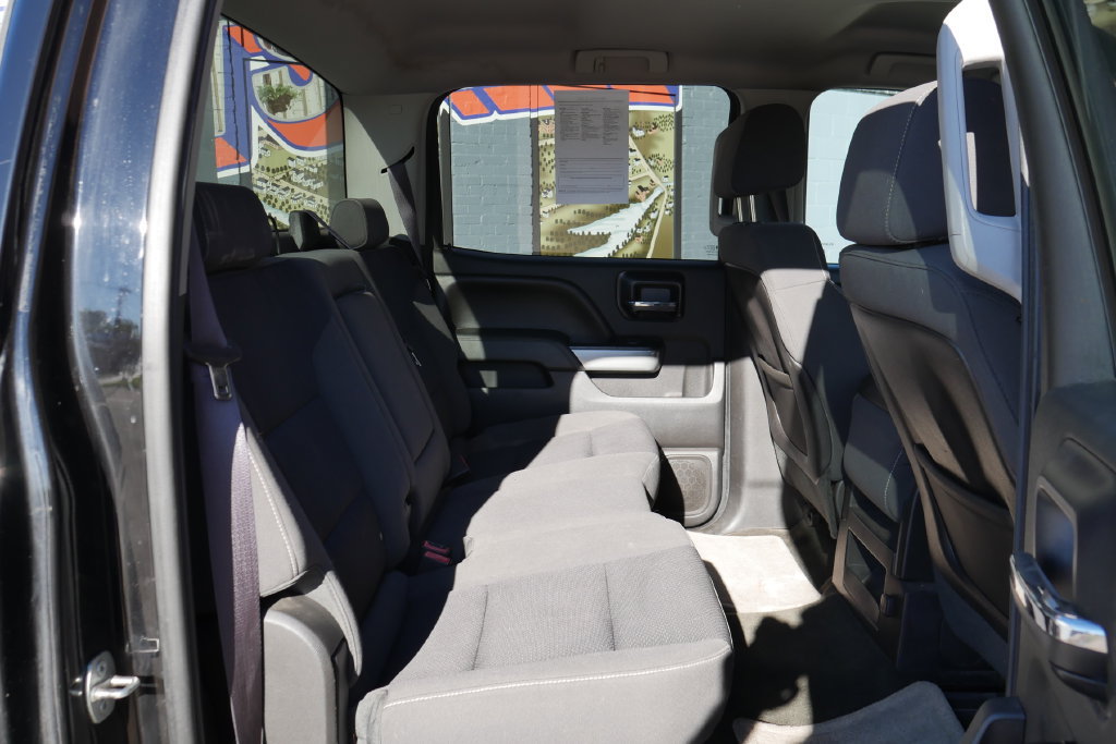 Used 2015 Chevrolet Silverado 2500 LT AWD/4WD image 9