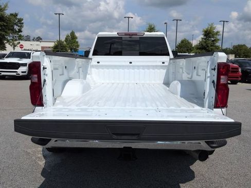 Used 2025 Chevrolet Silverado 3500 LTZ w/ LTZ Convenience Package AWD/4WD image 16