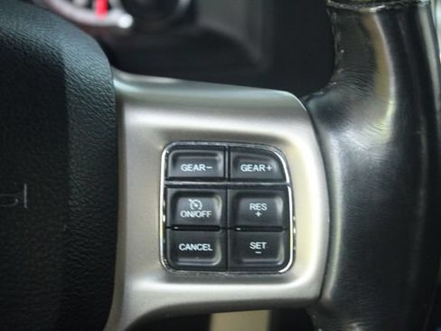 Used 2018 RAM 1500 Laramie AWD/4WD image 17