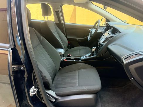 Used 2017 Ford Focus SE FWD image 24