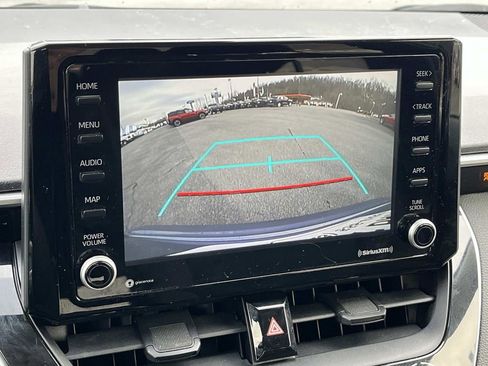 Used 2022 Toyota Corolla LE image 30