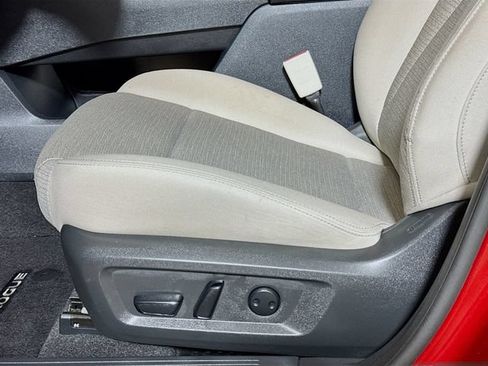 Used 2023 Nissan Rogue SV FWD image 16
