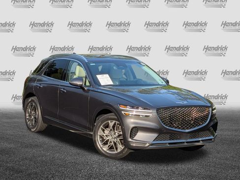 Used 2022 Genesis GV70 2.5T w/ Select Package AWD/4WD image 2