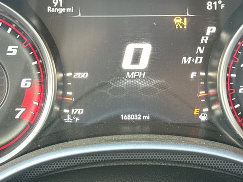 Used 2016 Dodge Charger SRT w/ Harman/Kardon Audio Group RWD image 39
