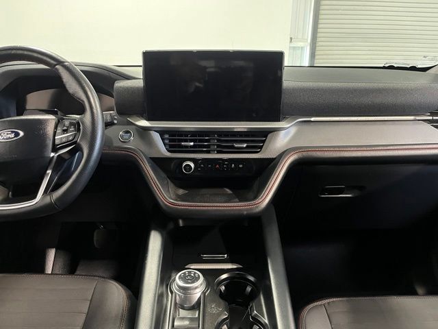 Used 2025 Ford Explorer ST-Line AWD/4WD image 21