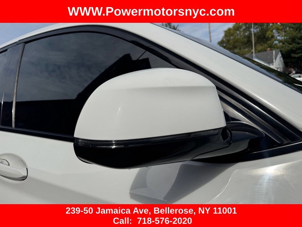 Used 2021 BMW X4 xDrive30i w/ M Sport Package AWD/4WD image 11