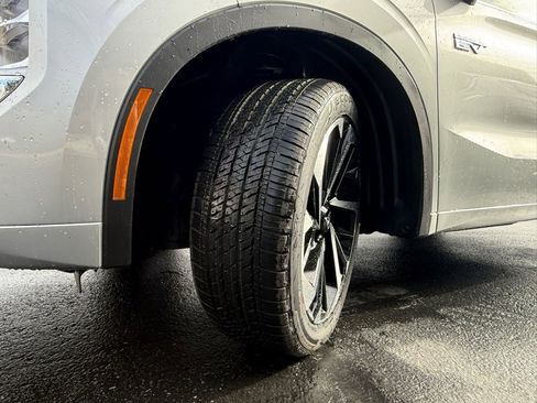 Used 2025 Mitsubishi Outlander SEL image 34