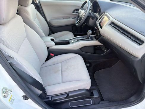 Used 2016 Honda HR-V EX image 29