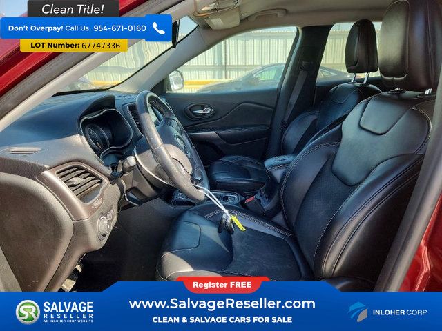 Used 2019 Jeep Cherokee Latitude Plus FWD image 9