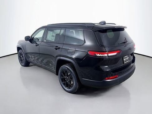 New 2025 Jeep Grand Cherokee L Altitude image 5