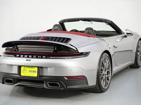 Used 2025 Porsche 911 Carrera RWD image 51