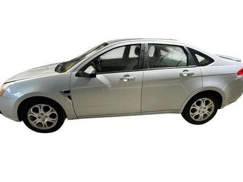 Used 2008 Ford Focus SES FWD image 2