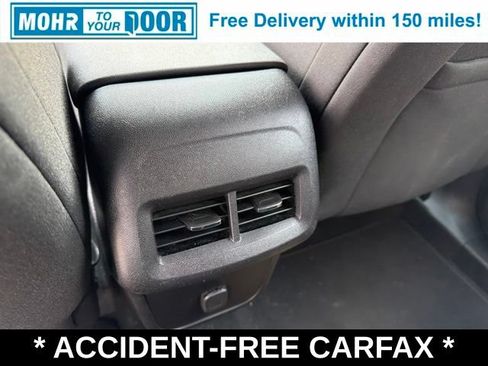 Used 2018 Chevrolet Equinox LT FWD image 42