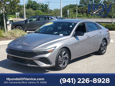 Certified 2025 Hyundai Elantra Sport FWD image 5