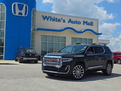 Used 2023 GMC Acadia Denali w/ Denali Technology Package FWD image 2