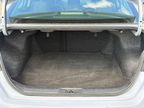 Used 2024 Nissan Altima 2.5 SR FWD image 16