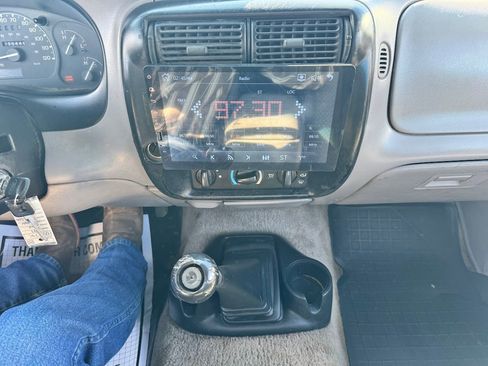 Used 1996 Ford Ranger XL image 11