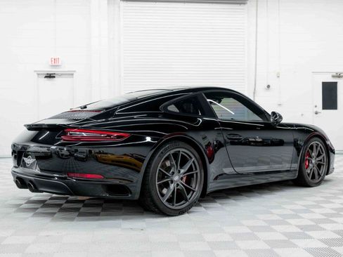 Used 2018 Porsche 911 Carrera T RWD image 7