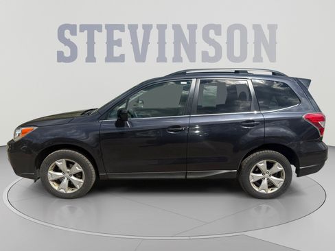 Used 2016 Subaru Forester 2.5i Limited AWD/4WD image 2