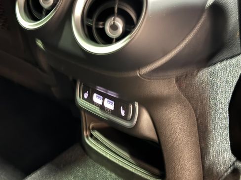 Used 2022 Alfa Romeo Stelvio Ti image 43