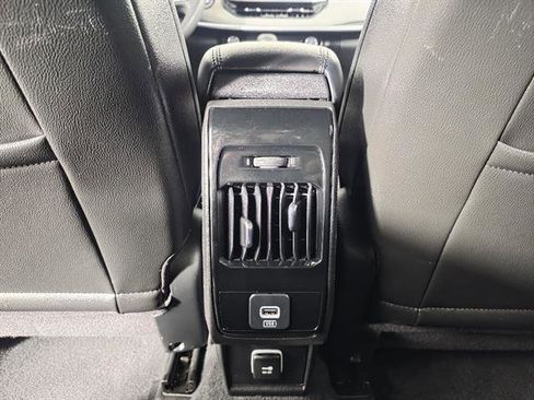 Used 2024 Jeep Compass Latitude AWD/4WD image 43