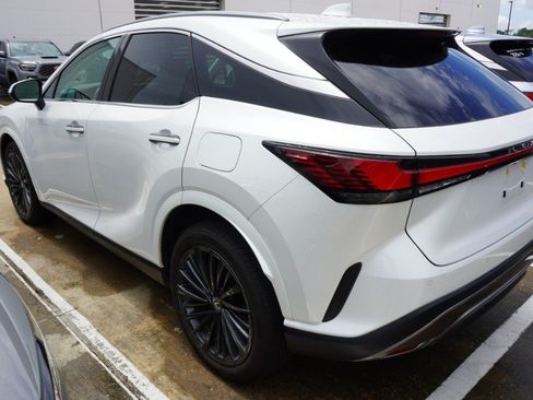 Used 2024 Lexus RX 350 Premium w/ Accessory Package (Z1) FWD image 7