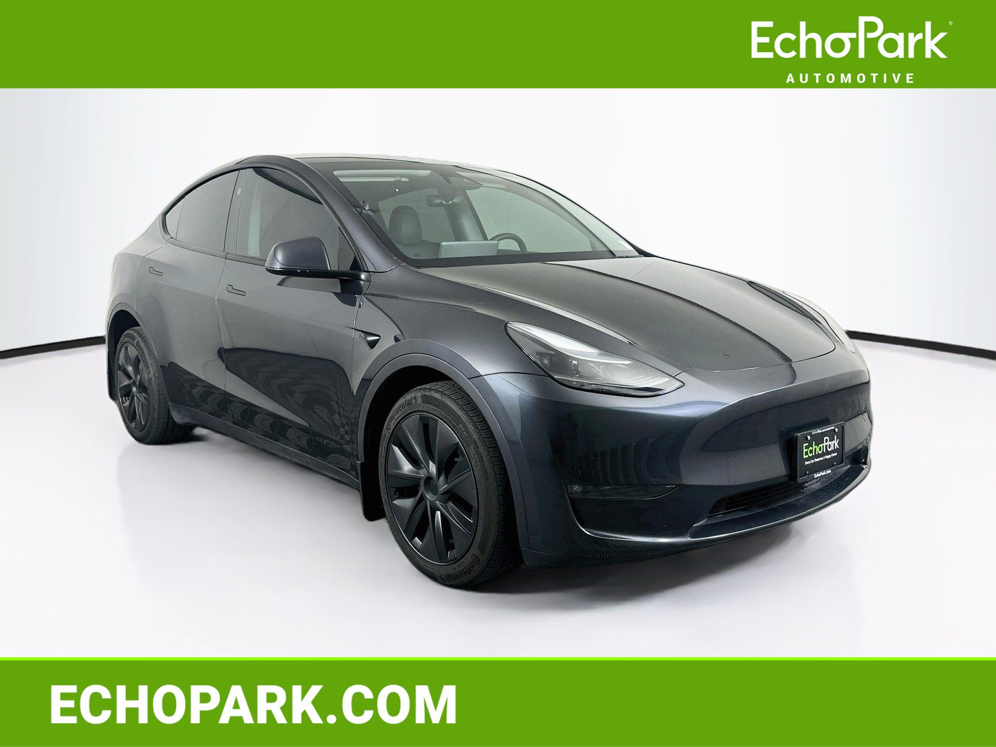 Used 2024 Tesla Model Y Long Range AWD/4WD image 1