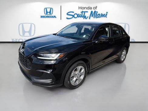 Certified 2024 Honda HR-V LX image 3
