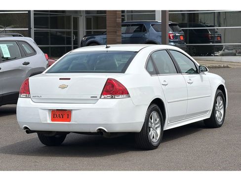 Used 2014 Chevrolet Impala Limited LS FWD image 5