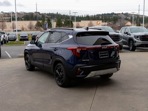 Certified 2026 Kia Seltos EX w/ EX Sunroof Package image 5