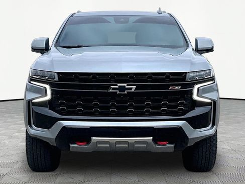 Used 2024 Chevrolet Tahoe Z71 w/ Luxury Package AWD/4WD image 3