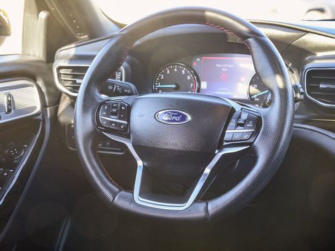 Used 2022 Ford Explorer ST-Line w/ Class IV Trailer Tow Package image 18