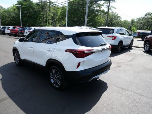 Used 2021 Kia Seltos LX AWD/4WD image 5