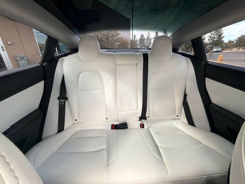 Used 2021 Tesla Model 3 Long Range AWD/4WD image 16