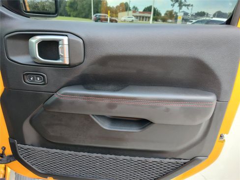 Used 2021 Jeep Wrangler Unlimited Rubicon image 23