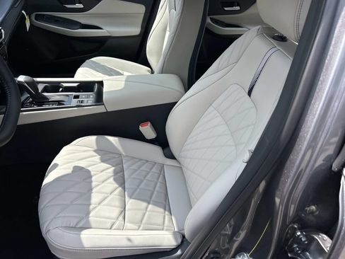 New 2026 Nissan Sentra SL w/ Floor Mat Package FWD image 15